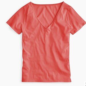 NEW NWT J. Crew Supersoft Supima raw-edge V neck  T-shirt Size: M Color: Old Red